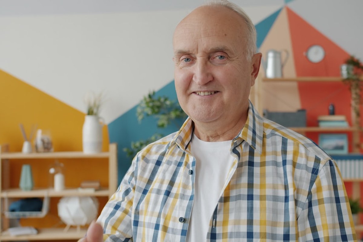 “나이 들수록 행복해”…심리학이 밝힌 7가지 이유 - 이미지 2