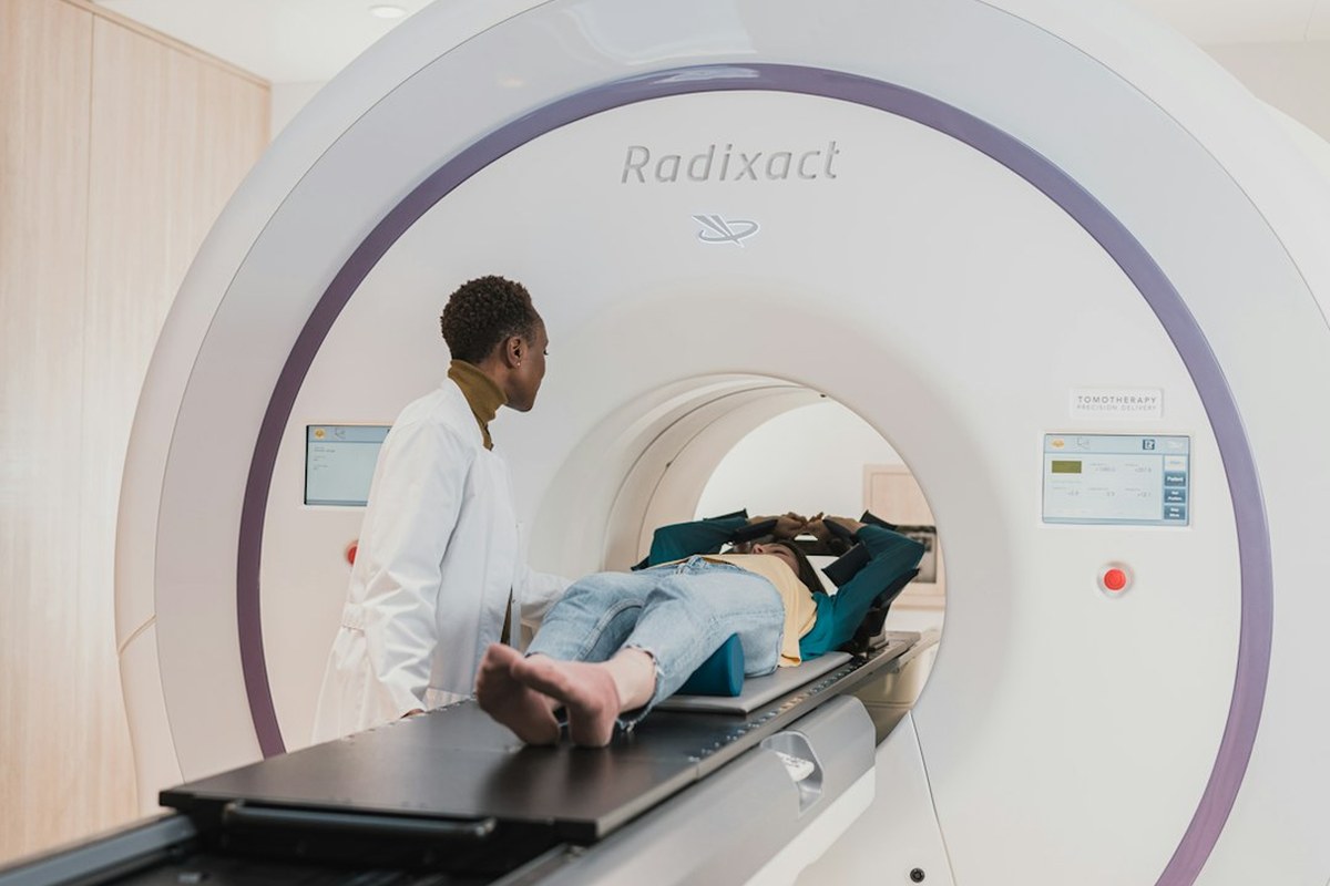 유방암 환자들, ‘증상 없어도’ 뇌 MRI 찍어야 하는 이유? - 이미지 2