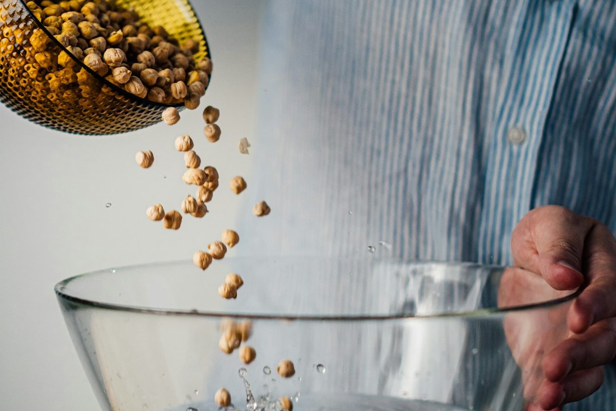 후무스·샐러드에 사용되는 ‘병아리콩’⋯달 재배 최초 식품 될까 - 이미지 3