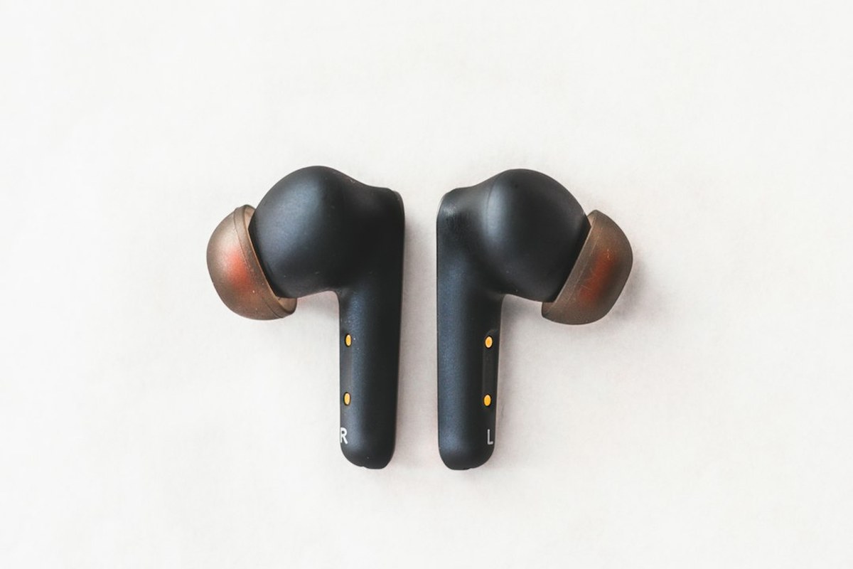 👂에어팟, 이렇게 끼면 귀 통증·난청 싹 사라져요! 💡 올바른 착용법과 귀 건강 관리 팁 - 이미지 4