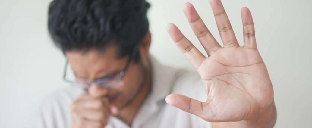 ⚠️ 목 아플 때 먹던 '이것', 오히려 독 될 수 있다? 멘톨, 아스파탐의 숨겨진 진실!