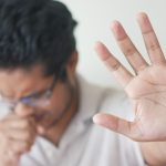 ⚠️ 목 아플 때 먹던 '이것', 오히려 독 될 수 있다? 멘톨, 아스파탐의 숨겨진 진실!