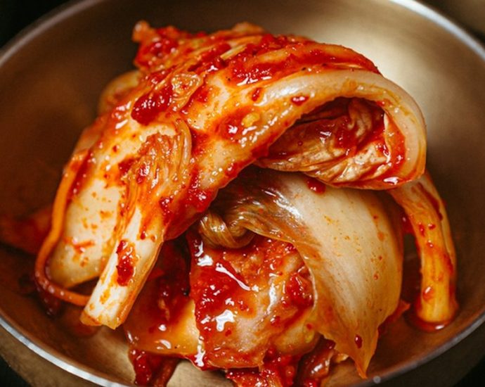 ✅ 장윤주 몸매 비결은 '이것'? 소화·다이어트·면역력까지 잡는 백김치 효능 💡