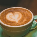 ✅ 시니어 건강 지킴이: 남은 커피, '이렇게' 마시면 세균 걱정 끝!