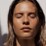 새 옷, 그냥 입으면 큰일나요! ⚠️ 피부과 전문의가 알려주는 '새 옷 증후군' 예방법