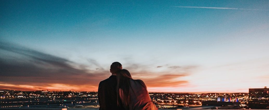 오래된 부부, 사랑이 아닌 의리로 사는 이유는?