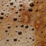 “라떼 속 우유, ‘두유’로 바꿔보세요”…3주 뒤 혈압계 숫자가 달라집니다