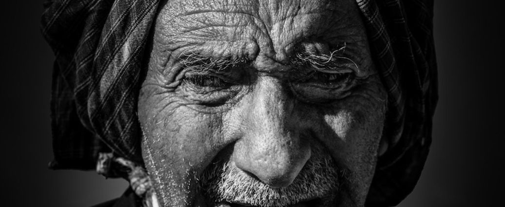 “살찐 게 아니라 흘러내린 것”…턱선 무너뜨리는 ‘이 근육’, 정체는?