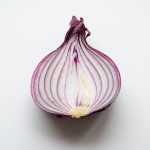 ✅자색 양파의 놀라운 비밀: 일반 양파보다 항산화 성분 3배 더 풍부! 🧅