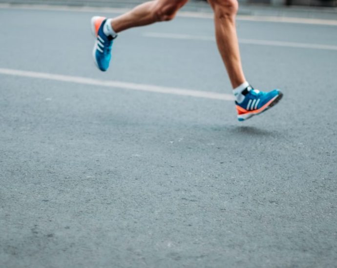 🏃‍♀️봄 러닝의 불청객, 무릎 바깥 통증! 장경인대 증후군 예방부터 치료까지 💡