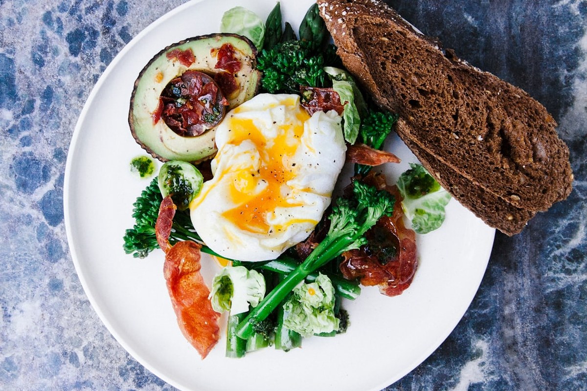 8kg 감량 박해미의 '아침 식단' 비결 공개! 🍳 건강 혈압 관리와 동안의 비밀 💡 - 이미지 1
