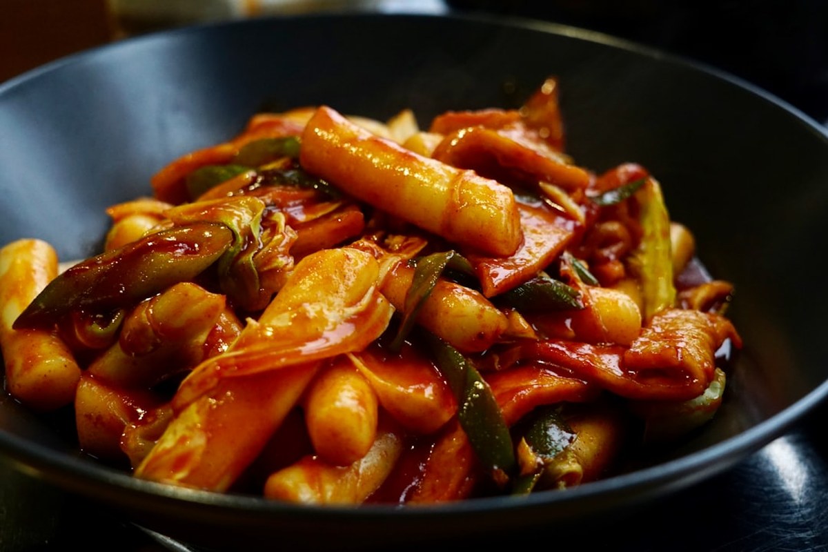 떡볶이 칼로리 걱정 끝! 오윤아의 '혈당 스파이크 잡는' 비법 공개 ✅ - 이미지 1