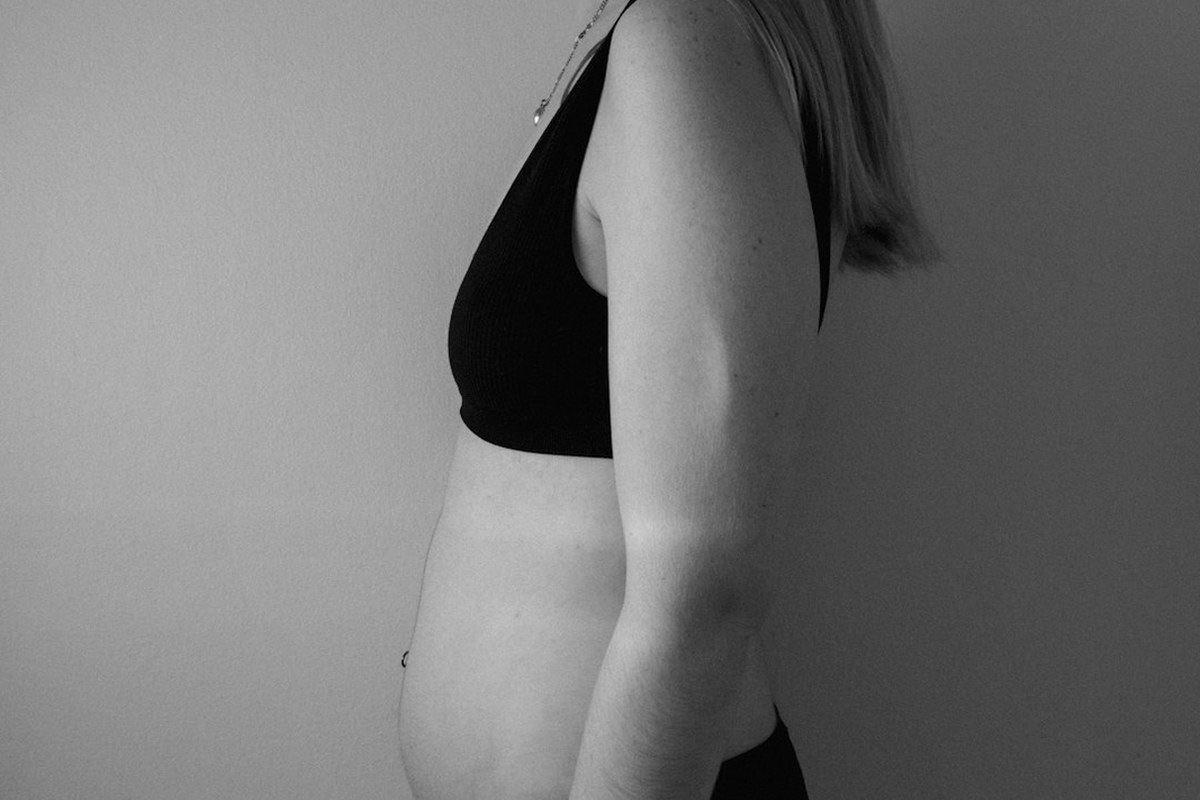 출산 후유증, 연예인도 예외는 아니다? 잇몸부터 눈까지…몸의 변화와 관리법 💡 - 이미지 1