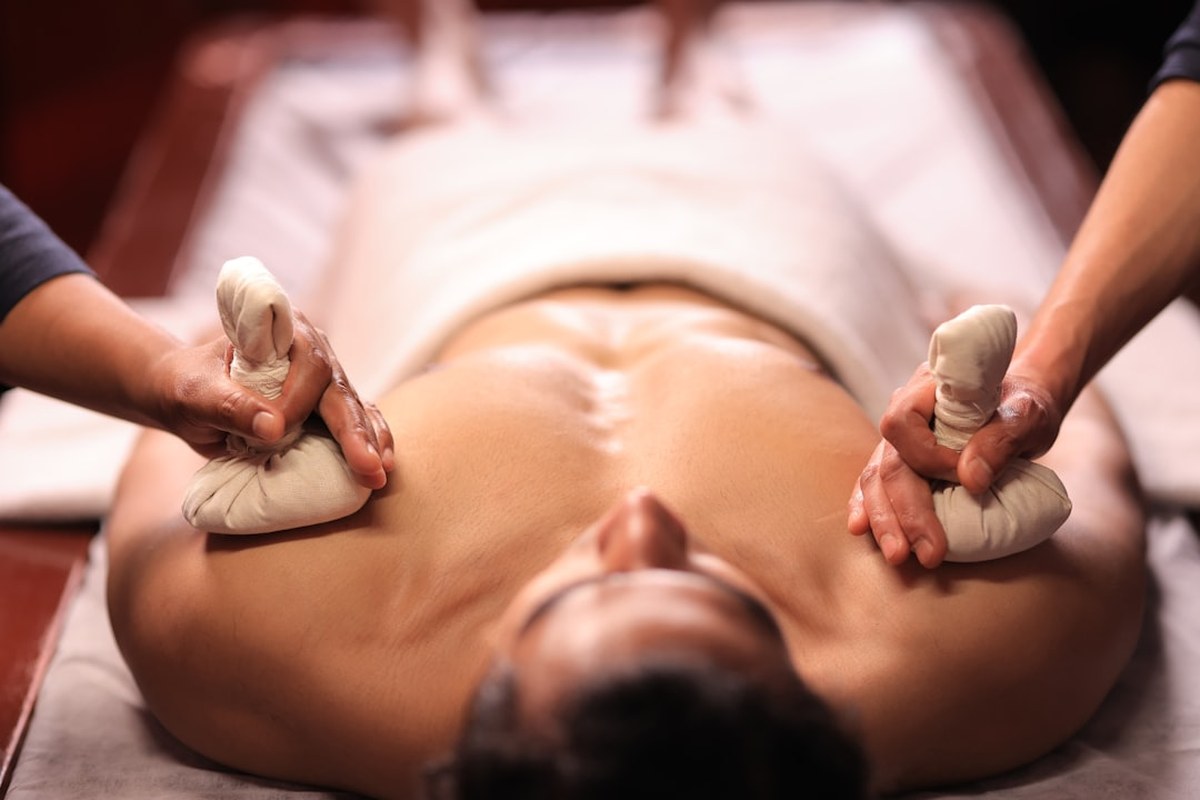 튼튼한 허리, 뱃살 고민 끝! 기립근 강화로 통증 잡는 비법 ✅ - 이미지 2