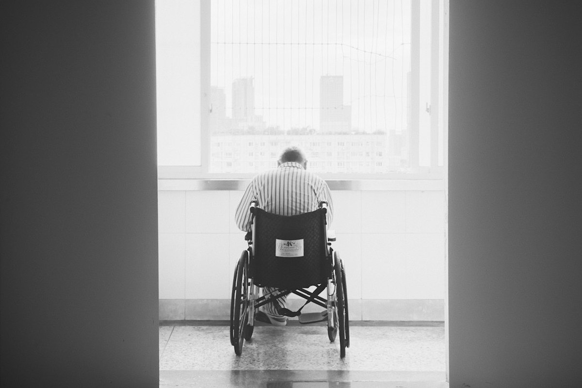 70대 폐암 환자도 희망 UP! 3기 폐암 '적극 치료' 효과 탁월 ✅ - 이미지 3