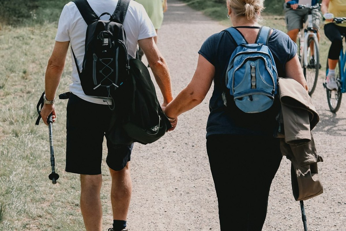 120세까지 건강하게! '당당한 노화' 비결: 소식·채식만이 답? 💡 - 이미지 3