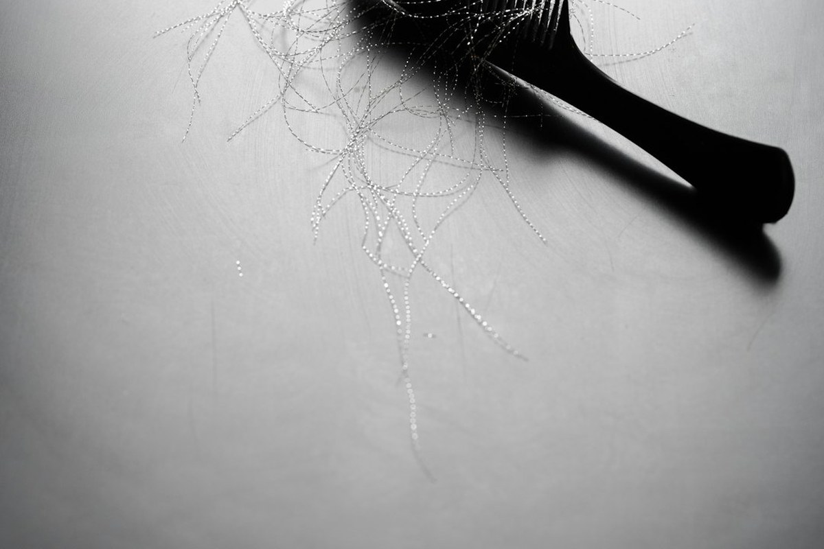 💡 머리카락 얇아진다면? 두피 관리, 이제 '기초 피부 관리'처럼 하세요! ✅ - 이미지 4