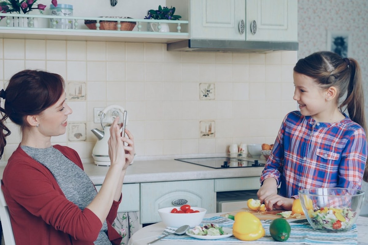 딸의 첫 생리, 엄마의 따뜻한 한마디가 중요해요 ✅ | 생리대 선택부터 위생 관리 팁까지 - 이미지 4