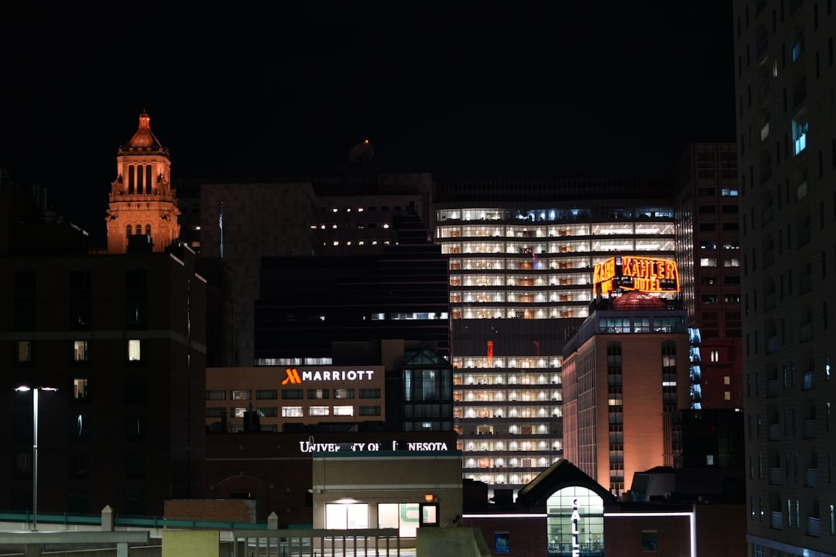 🇰🇷 K-뷰티 열풍 타고 외국인 환자 200만 명 돌파! 한국 의료, 역대급 인기 비결은? - 이미지 4
