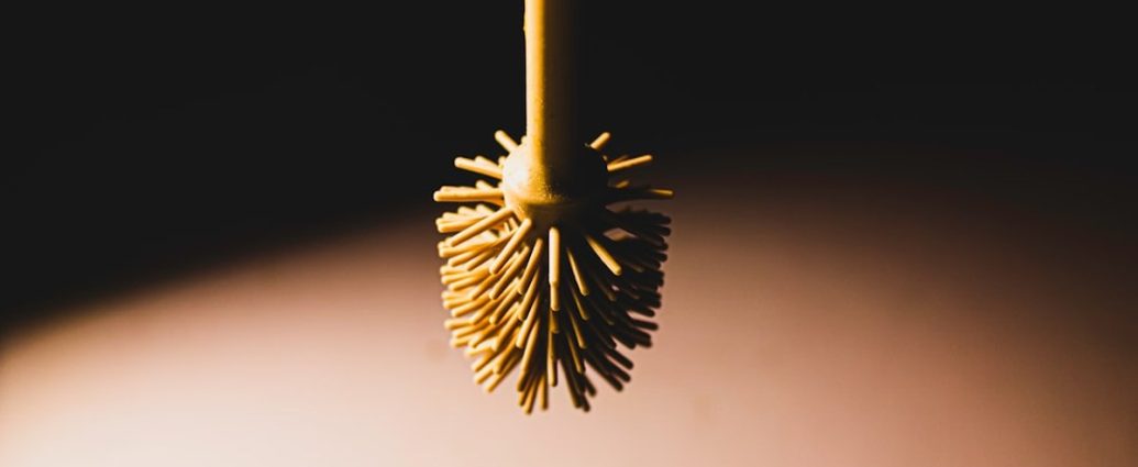 🚽 변기솔, 언제까지 쓸 건가요? 6개월~1년마다 교체 필수! ✅