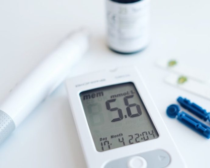 🚨혈당 폭탄 주의보! 의사가 경고한 '이 음료'의 정체는?